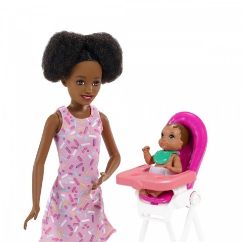 Lalka Barbie Skipper Klub Opiekunek Krzesełko Mini Urodziny GRP41 Lalka Barbie Skipper Klub Opiekunek Krzesełko Mini Urodziny GRP41