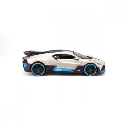 Model kompozytowy Bugatti Divo 1/24 biały Model kompozytowy Bugatti Divo 1/24 biały