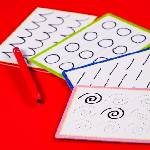 Zestaw Montessori Długopis z 32 tabliczkami Zestaw Montessori Długopis z 32 tabliczkami