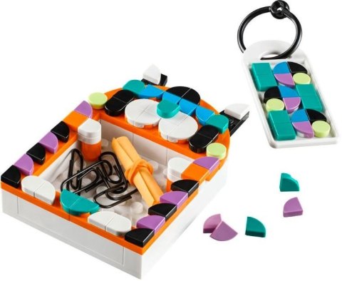 Klocki DOTS 30637 Tacka w kształcie zwierzaka i zawieszka na torbę Klocki DOTS 30637 Tacka w kształcie zwierzaka i zawieszka na torbę