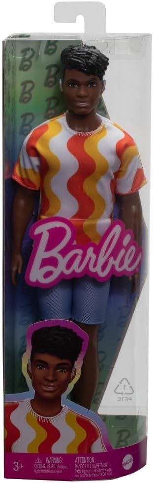 Lalka Barbie Stylowy Ken, masywna sylwetka, aparat słuchowy Lalka Barbie Stylowy Ken, masywna sylwetka, aparat słuchowy