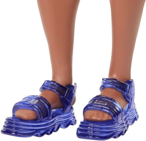 Lalka Barbie Stylowy Ken, masywna sylwetka, aparat słuchowy Lalka Barbie Stylowy Ken, masywna sylwetka, aparat słuchowy