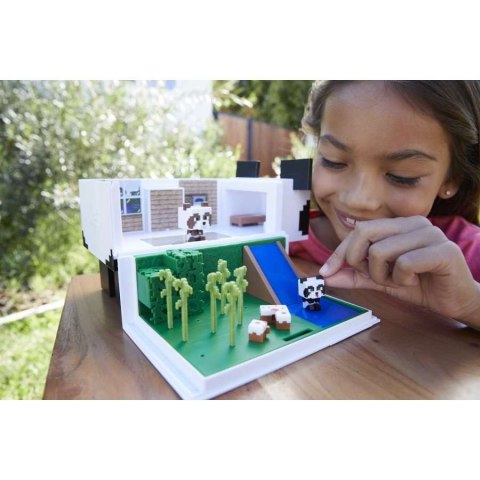 Zestaw figurek Minecraft Domek zabaw pandy + 2 figurki Zestaw figurek Minecraft Domek zabaw pandy + 2 figurki