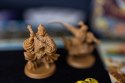 Gra Massive Darkness 2: Bardowie i Konstruktorzy kontra Metalowy Anioł - Dodatek Gra Massive Darkness 2: Bardowie i Konstruktorzy kontra Metalowy Anioł - Dodatek