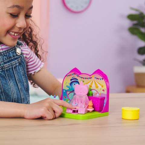 Zestaw figurek Koci Domek Gabi Pokoik Karnawałowa Bawialnia Zestaw figurek Koci Domek Gabi Pokoik Karnawałowa Bawialnia