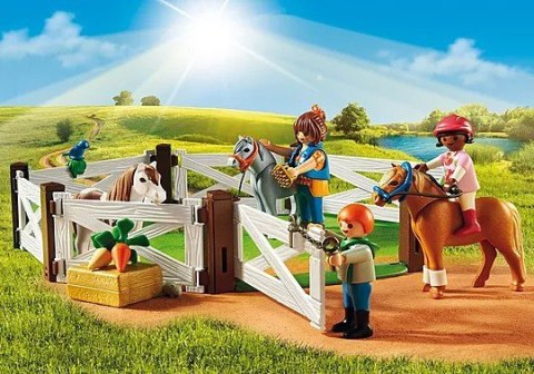 Zestaw z figurkami Country 5684 Farma kucyków Zestaw z figurkami Country 5684 Farma kucyków