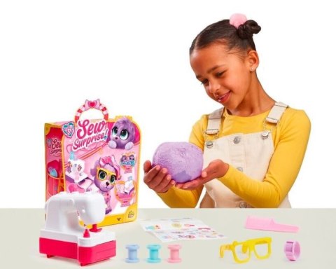 Maszyna do szycia + pluszak fioletowy Little Live Pets Sew Surprise Maszyna do szycia + pluszak fioletowy Little Live Pets Sew Surprise