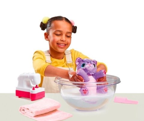 Maszyna do szycia + pluszak fioletowy Little Live Pets Sew Surprise Maszyna do szycia + pluszak fioletowy Little Live Pets Sew Surprise