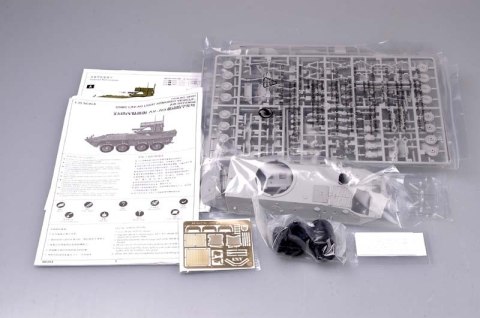 Model plastikowy USMC LAV-AD Light Armored Vehicle - Air Defense Model plastikowy USMC LAV-AD Light Armored Vehicle - Air Defense