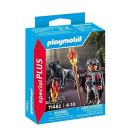 Figurka Special Plus 71482 Wojownik z wilkiem Figurka Special Plus 71482 Wojownik z wilkiem