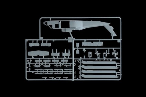 Model plastikowy UH-60/MH60 Black Hawk Night Raid Model plastikowy UH-60/MH60 Black Hawk Night Raid
